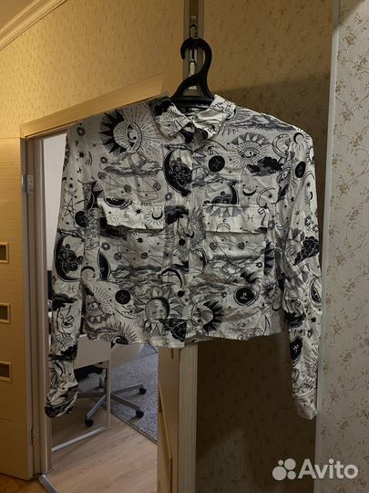 Рубашка черно-белая, короткая