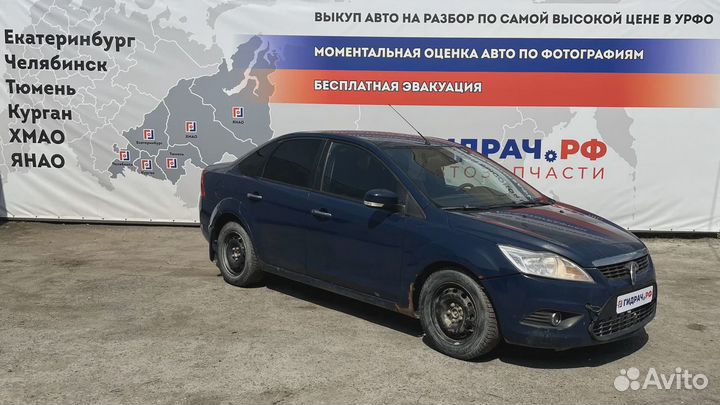 Обшивка стойки средней левой верхняя Ford Focus 2