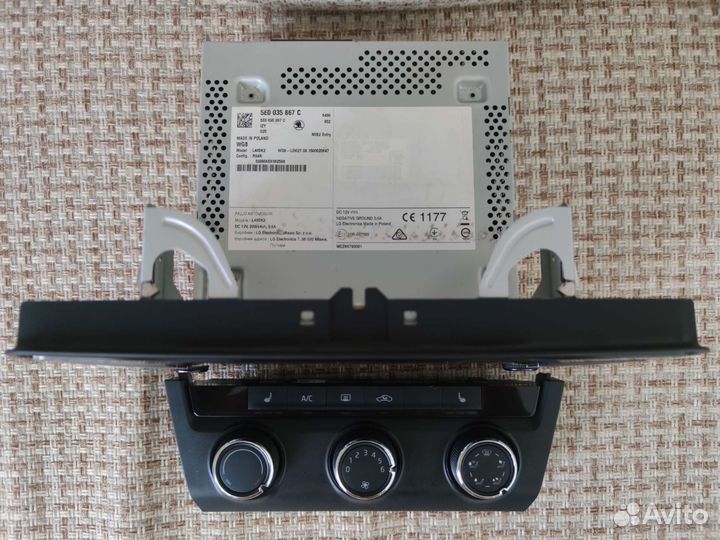 Штатная магнитола на skoda octavia