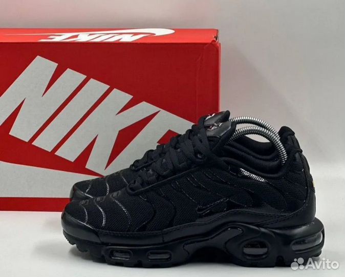 Кроссовки Nike Air Max Tn Plus