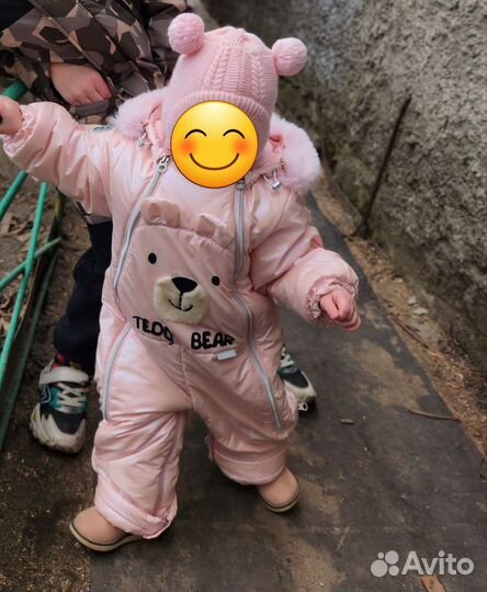 Зимний комбинезон для девочки