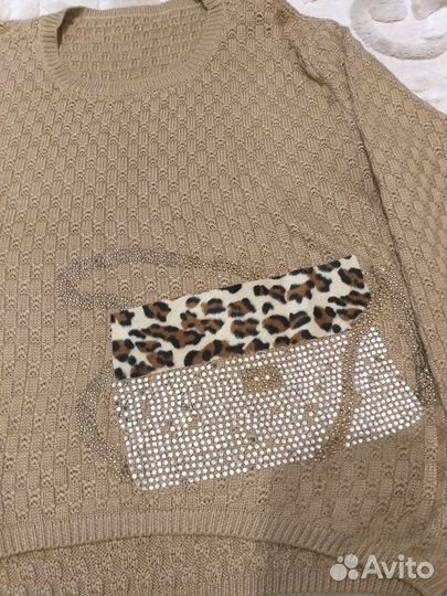 Продам Свитер стразы