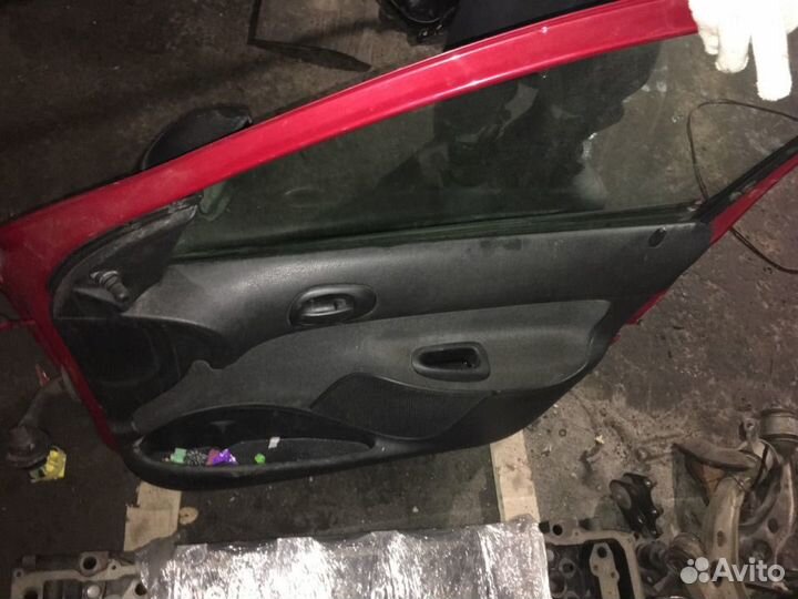 Дверь передняя левая и правая Пежо 206
