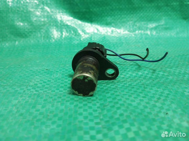 Датчик положения распредвала Toyota Avensis 2001
