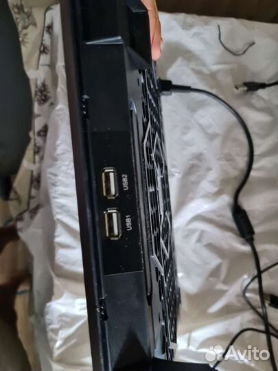 Охлаждающая подставка для ноутбука