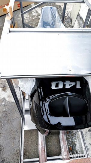 Мотор лодочный Suzuki DF140BTL в Москве