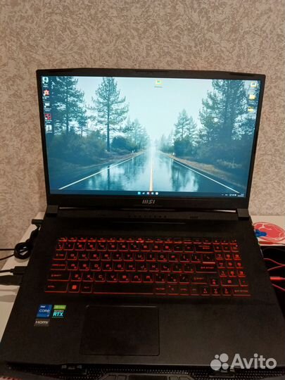 Игровой ноутбук MSI Katana gf76 i7, rtx 3060, 32gb