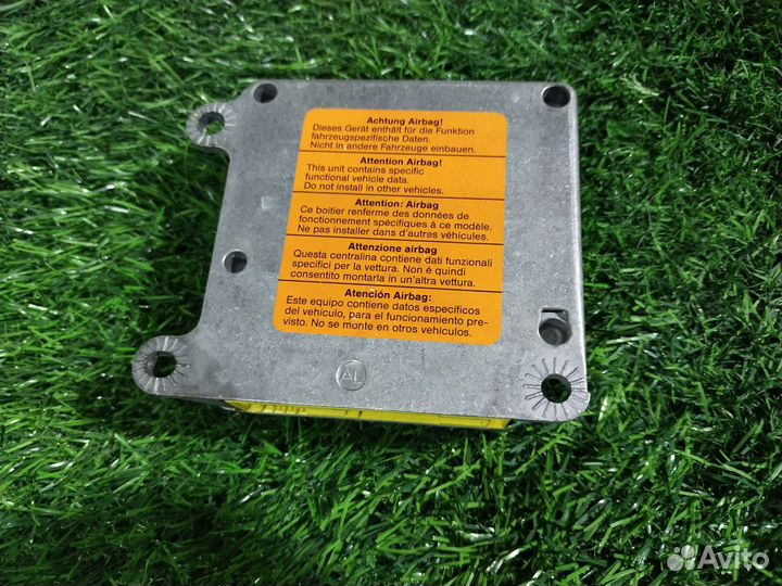 Блок управления Airbag Volkswagen Passat B5