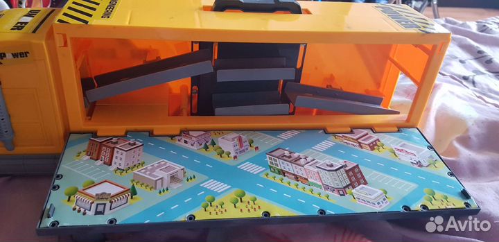 Машинка игрушка