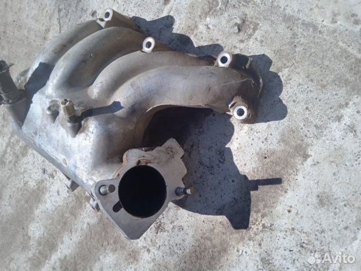 Коллектор впускной Лада 2115