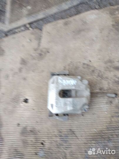 Суппорт задний правый BMW e39