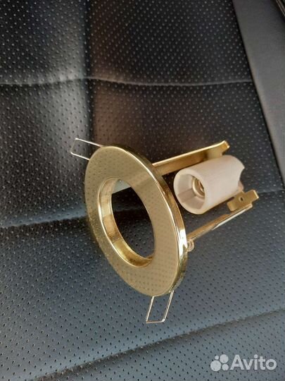 Светильник потолочный точечный