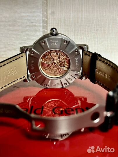 Часы Gerald Genta Arena Perpetual Calendar GMT