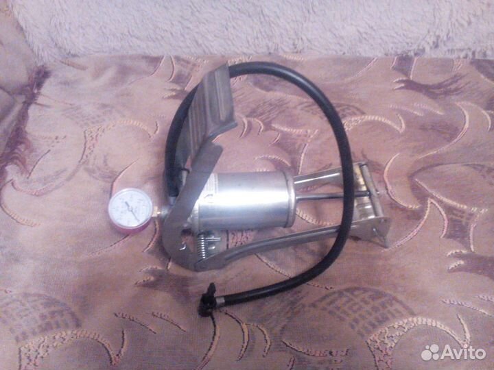 Насос автомобильный ножной, щётка для снега