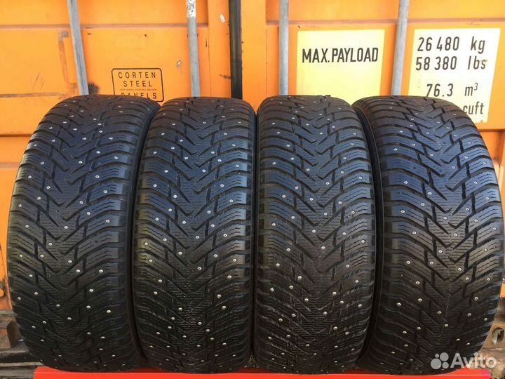 Nokian Tyres Hakkapeliitta 8 SUV 275/55 R20 110Y