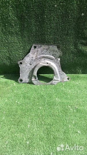 Крышка коленвала задняя Volkswagen Golf 3