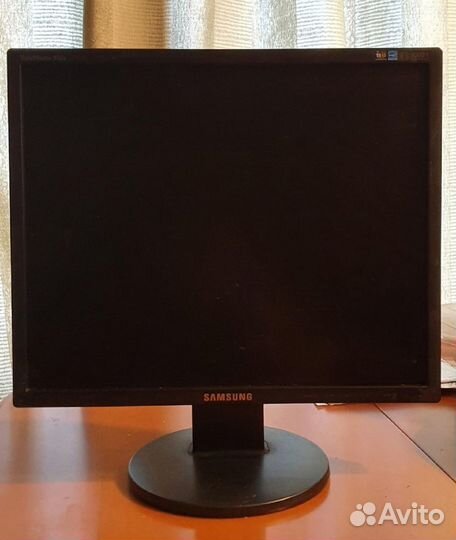Монитор samsung SyncMaster 943N