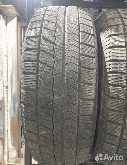 Bridgestone Blizzak VRX 215/60 R16 95S