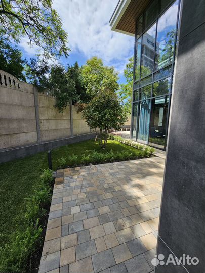 Рулонный газон с укладкой. Доставка