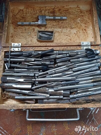 Продам метчики