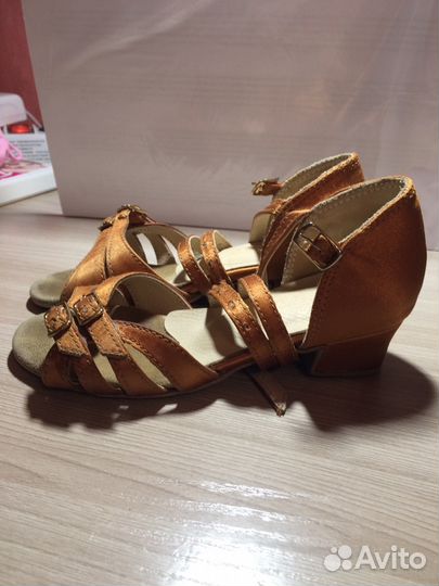 Продам туфли для танцев