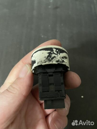 Кнопка блокировки центрального замка Citroen C3