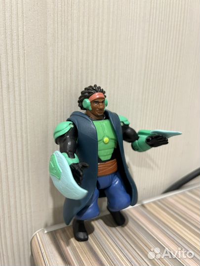 Фигурка из м/ф город героев