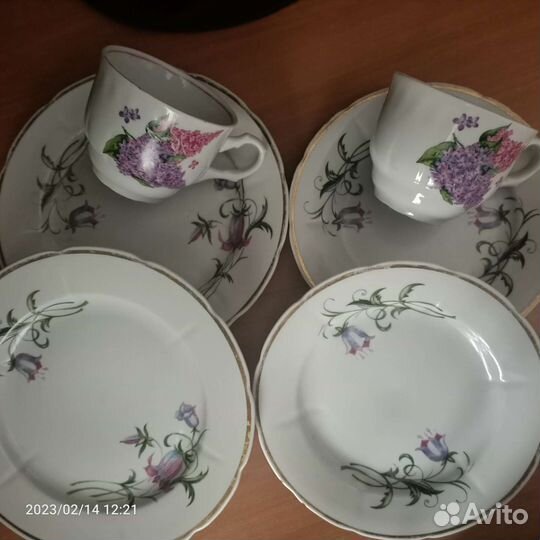 Чашки, блюдца и тарелочки