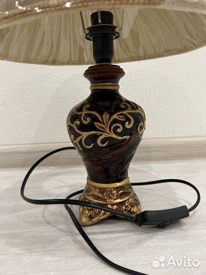 Лампа настольная