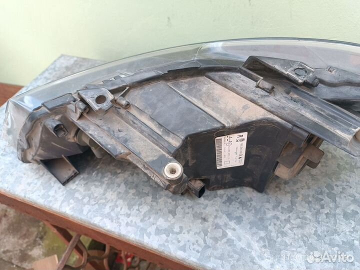 Фара volkswagen polo левая