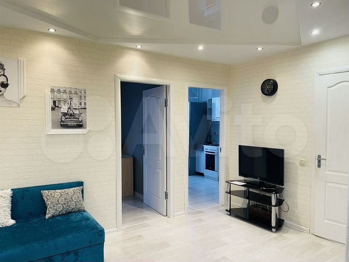 2-к. квартира, 60 м², 2/9 эт.