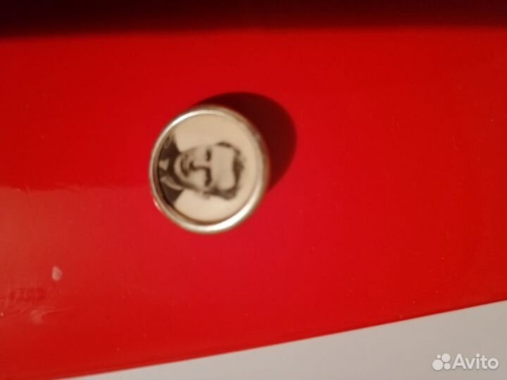 Значок герман титов