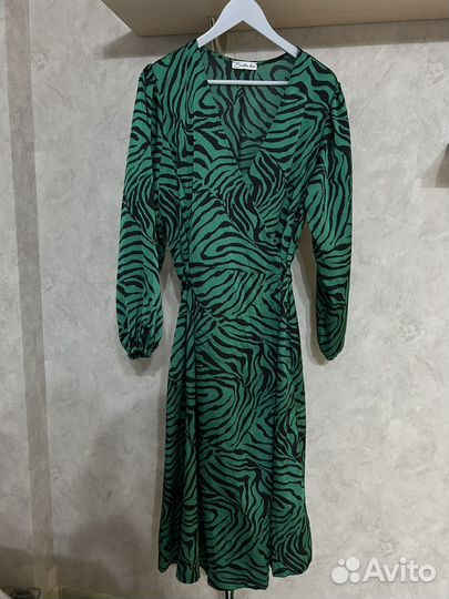 Платье женское на запах