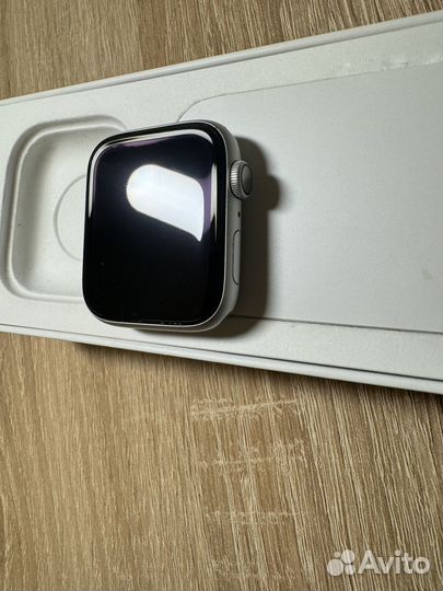 Продам Apple Watches 4 44mm