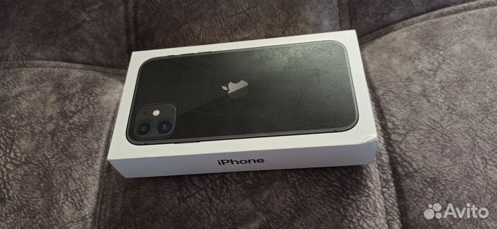 iPhone 11, 64 ГБ