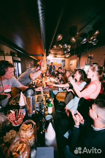 Один из лучших Кальян-баров в центре города homie