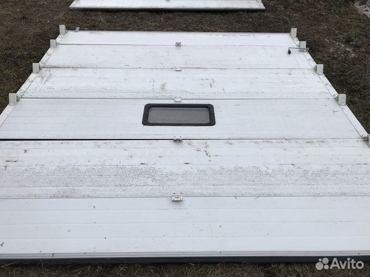 Секционные ворота бу