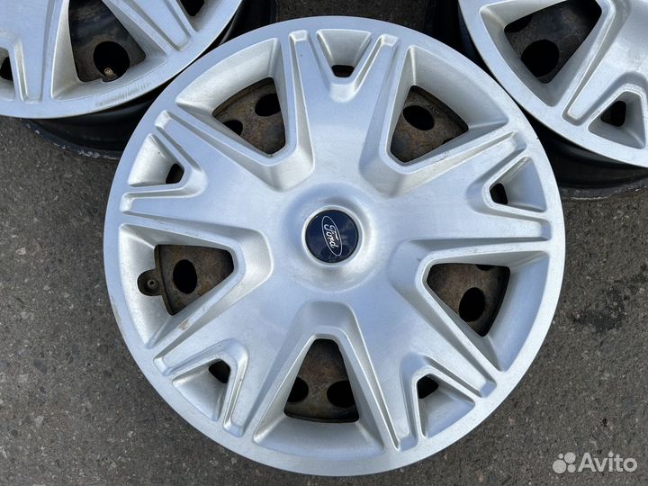 Оригинальные диски Ford R17 5x108 с колпаками