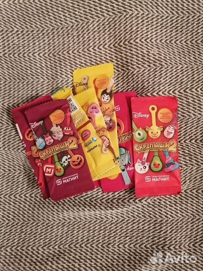 Каваи,бравлы,тролли завры,стиратели из Пятерочки