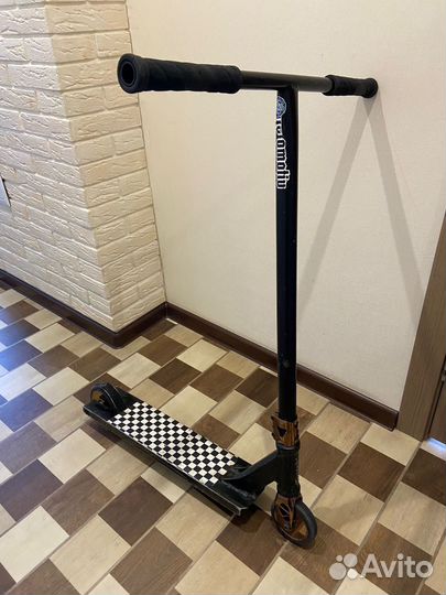 Трюковый самокат Tech Team Old Boy