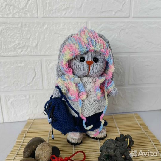 Зайка вязаный, одежда снимается