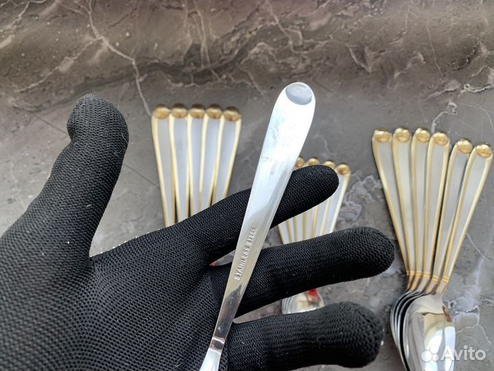 Набор вилок и ложек