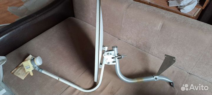 Антенна спутниковая