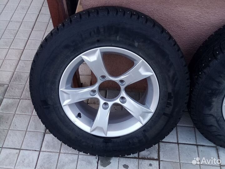 Колеса на ниву r15