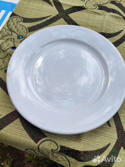 Продаётся посуда для столовой или кафе
