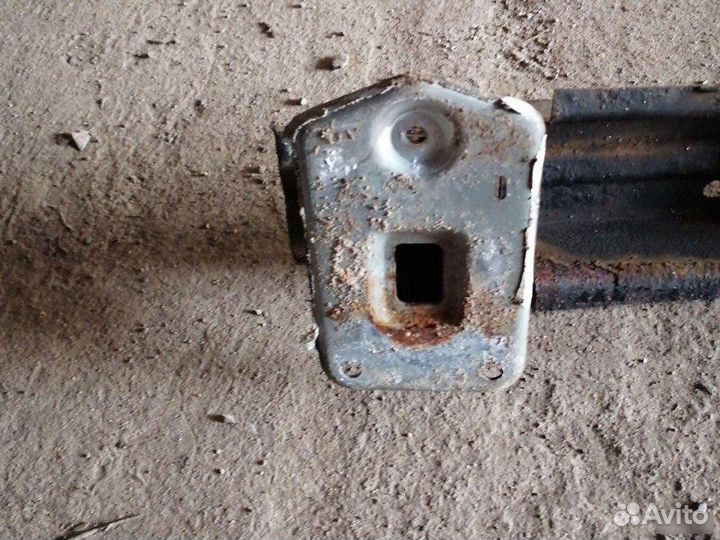 Усилитель бампера Chevrolet Aveo 2 2011-2020