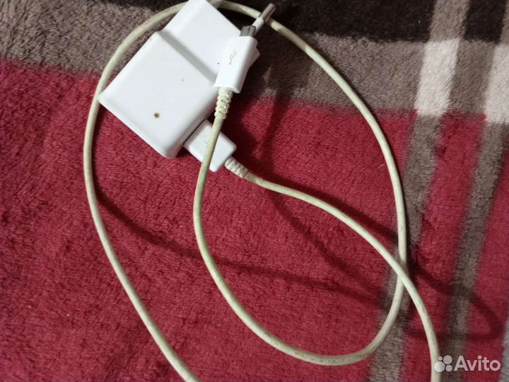 Зарядное устройство