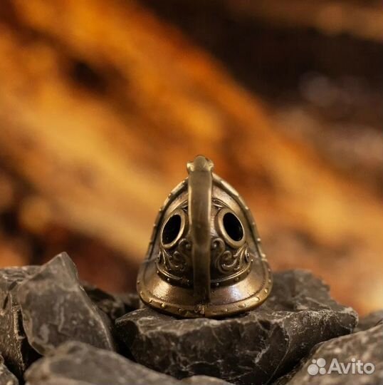 Бусина Темляк Брелок Шлем Гладиатор Максимус Рим