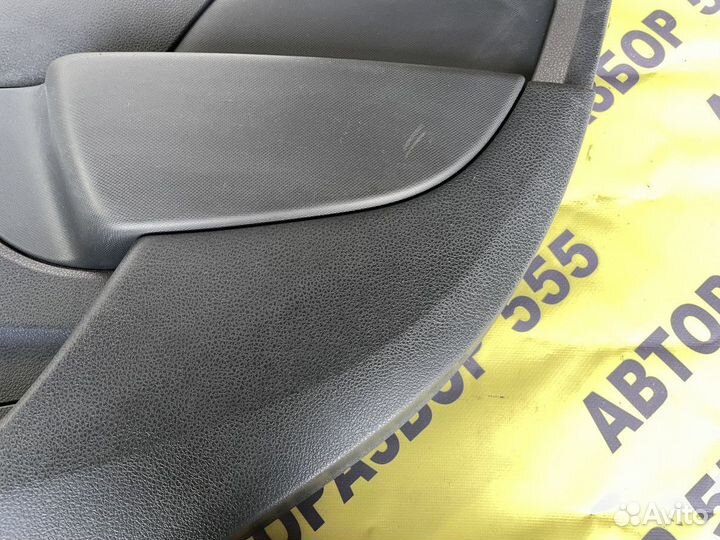 Обшивка двери задней правой Renault Logan 2