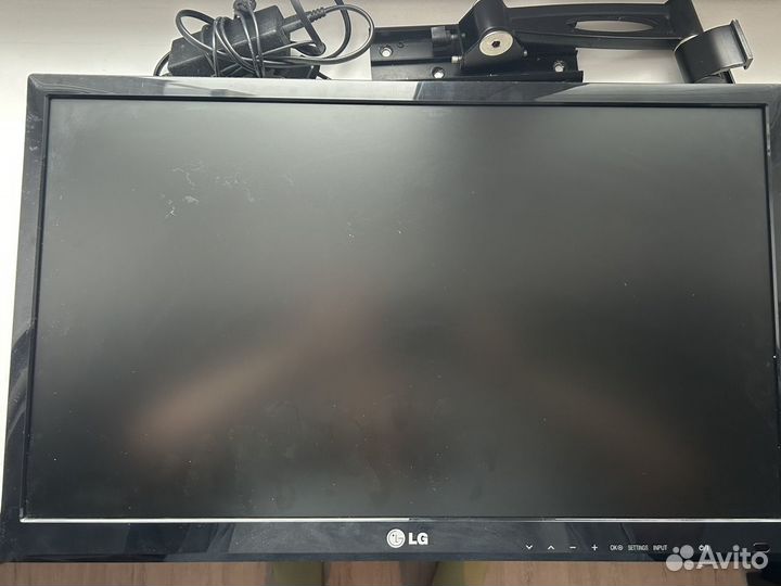 Телевизор LG M2432D LED
